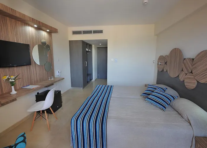 Nelia Beach Hotel & Spa
